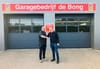 Nieuwe stuurlui | Monteur neemt Garage de Bong over